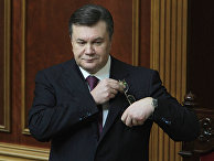 Президент Украины Виктор Янукович на открытии 10-й сессии Верховной Рады. Президент Украины Виктор Янукович на открытии 10-й сессии Верховной Рады.