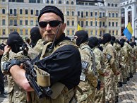 Новобранцы батальона "Азов" во время церемонии принятия присяги Новобранцы батальона "Азов" во время церемонии принятия присяги