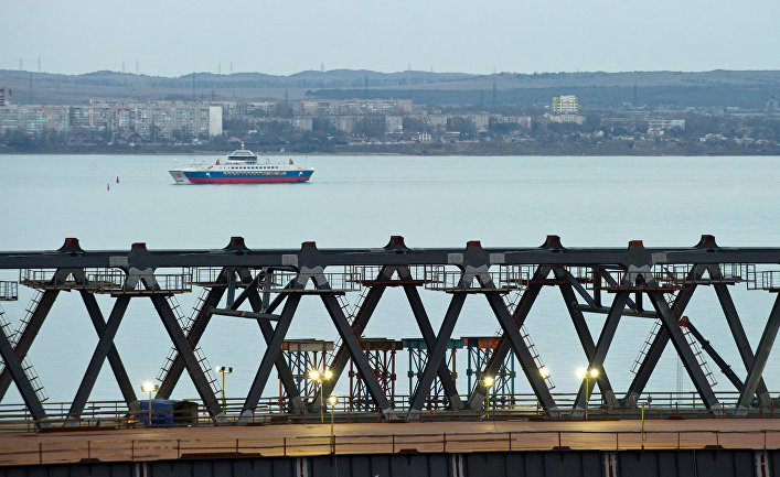 Строительство моста через Керченский пролив в Крыму