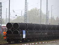 Трубы для трубопровода «Северный поток - 2» на острове Рюген в Германии Трубы для трубопровода «Северный поток - 2» на острове Рюген в Германии