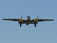 Американский бомбардировщик B-25 "Митчелл" Американский бомбардировщик B-25 "Митчелл"