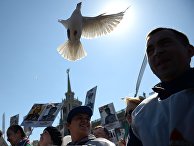 Участники марша «Бессмертный полк» в Екатеринбурге Участники марша «Бессмертный полк» в Екатеринбурге