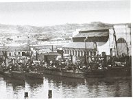 Русские миноносцы в гавани Порт-Артура. 1904 год Русские миноносцы в гавани Порт-Артура. 1904 год