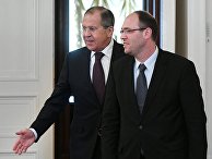 Министр иностранных дел РФ Сергей Лавров и министр иностранных и европейских дел Республики Хорватия Давор Иво Стиэр во время встречи в Доме приемов МИД России. 23 мая 2017 Министр иностранных дел РФ Сергей Лавров и министр иностранных и европейских дел Республики Хорватия Давор Иво Стиэр во время встречи в Доме приемов МИД России. 23 мая 2017