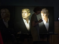 Портреты президента США Дональда Трампа и президента России Владимира Путина в пабе "Юнион Джек" в Москве