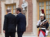 Президент РФ Владимир Путин и президент Франции Эммануэль Макрон Президент РФ Владимир Путин и президент Франции Эммануэль Макрон