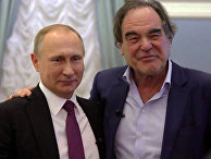 Кадр из фильма американского кинорежиссера Оливера Стоуна «Интервью с Путиным» Кадр из фильма американского кинорежиссера Оливера Стоуна «Интервью с Путиным»