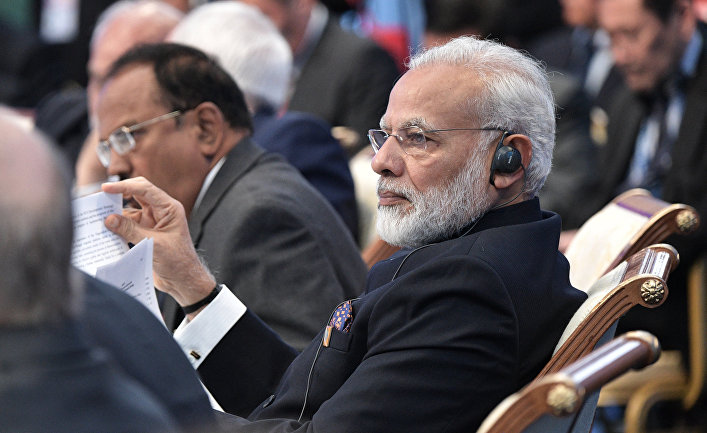 Премьер-министр Индии Нарендра Моди на заседании совета глав государств - членов ШОС. 9 июня 2017