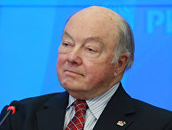 Чрезвычайный и Полномочный Посол США в СССР Джек Мэтлок Чрезвычайный и Полномочный Посол США в СССР Джек Мэтлок