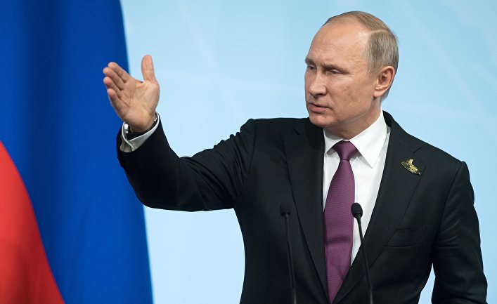 Президент РФ Владимир Путин во время пресс-конференции по итогам саммита лидеров «Группы двадцати»