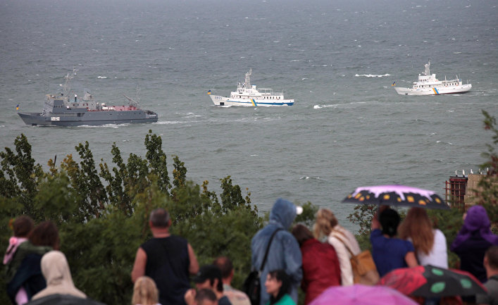 Корабли украинских ВМС у берегов Одессы Корабли украинских ВМС у берегов Одессы