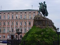 Памятник Богдану Хмельницкому в Киеве Памятник Богдану Хмельницкому в Киеве