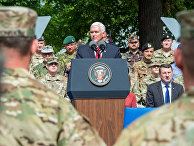 Вице-президент США Майк Пенс во время выступления в Эстонии Вице-президент США Майк Пенс во время выступления в Эстонии