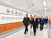Президент Украины Петр Порошенко и министр обороны США Джеймс Мэттис во время встречи. 20 июня 2017 Президент Украины Петр Порошенко и министр обороны США Джеймс Мэттис во время встречи. 20 июня 2017