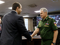 Представитель Катара и министр обороны России Сергей Шойгу на полях форума "АРМИЯ-2017". 23 августа 2017