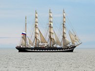 Парусное дефиле барка "Крузенштерн" на Балтийском море