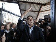 Экс-президент Грузии, бывший губернатор Одесской области Михаил Саакашвили и лидер всеукраинского объединения «Батькивщина» Юлия Тимошенко Экс-президент Грузии, бывший губернатор Одесской области Михаил Саакашвили и лидер всеукраинского объединения «Батькивщина» Юлия Тимошенко