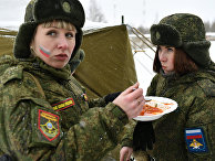 Конкурс красоты "Макияж под камуфляж" Конкурс красоты "Макияж под камуфляж"