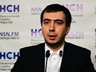 Пранкер Владимир Кузнецов на презентации книги "Вован и Лексус. По ком звонит телефон" в Москве Пранкер Владимир Кузнецов на презентации книги "Вован и Лексус. По ком звонит телефон" в Москве