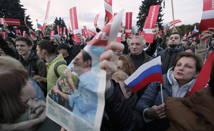 Митинг, организованный оппозиционером Алексеем Навальным в Санкт-Петербурге