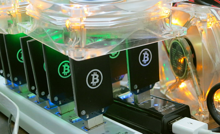 Майнер биткойнов