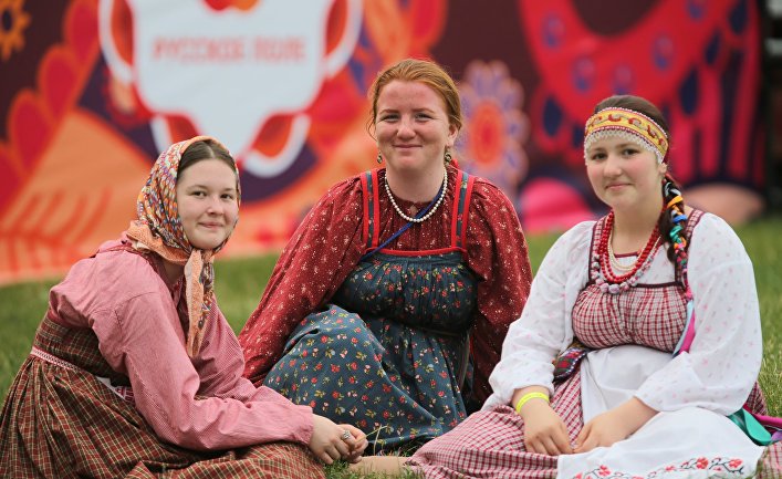 Фото Русских Девушек На Работе