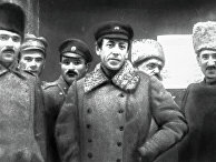 Атаман Семен Петлюра (в центре) со своим штабом Атаман Семен Петлюра (в центре) со своим штабом