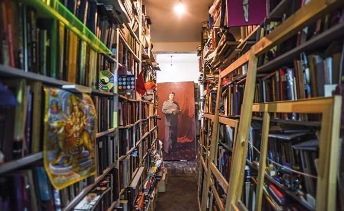Фотография из книги Даниэля Бискупа «Санкт-Петербург — Контрасты»