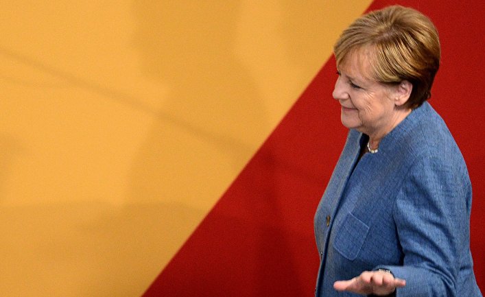 Канцлер Германии, лидер Христианско-демократического союза Ангела Меркель во время парламентских выборов в Берлине. 24 сентября 2017
