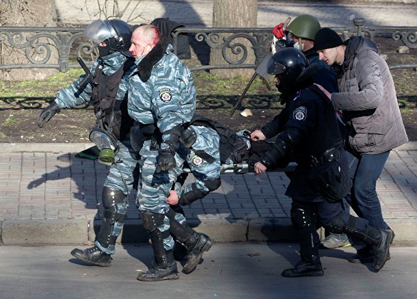 Пострадавшие полицейские в ходе беспорядков в Киеве Пострадавшие полицейские в ходе беспорядков в Киеве