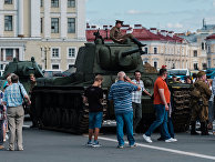 Выставка военной техники в Санкт-Петербурге Выставка военной техники в Санкт-Петербурге