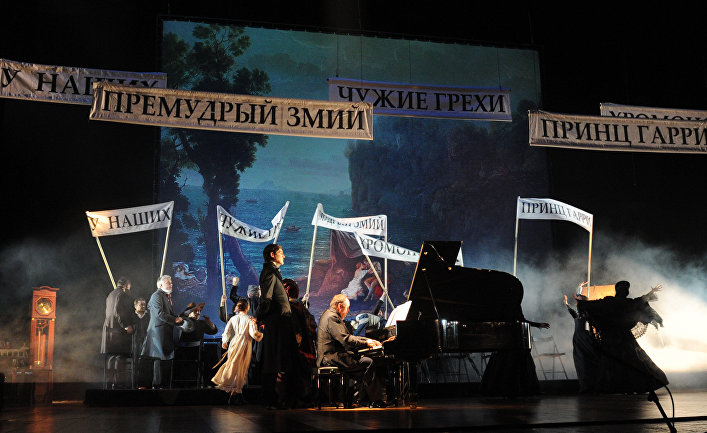 Пресс-показ спектакля "Бесы" на сцене Театра имени Вахтангова