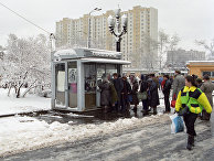 Одна из улиц Москвы после апрельского снегопада, 1992 Одна из улиц Москвы после апрельского снегопада, 1992