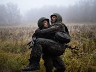 Марш-бросок во время квалификационных испытаний на право ношения крапового берета среди военнослужащих и сотрудников подразделений специального назначения Сибирского округа Росгвардии на базе учебного центра "Горный" в Новосибирской области Марш-бросок во время квалификационных испытаний на право ношения крапового берета среди военнослужащих и сотрудников подразделений специального назначения Сибирского округа Росгвардии на базе учебного центра "Горный" в Новосибирской области