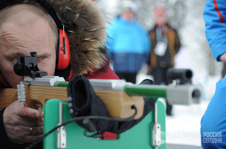 В. Путин на ЧР для паралимпийцев по лыжным гонкам и биатлону