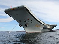 Во время торжественной встречи авианесущего крейсера "Адмирал Кузнецов" в Североморске. 9 февраля 2017 Во время торжественной встречи авианесущего крейсера "Адмирал Кузнецов" в Североморске. 9 февраля 2017
