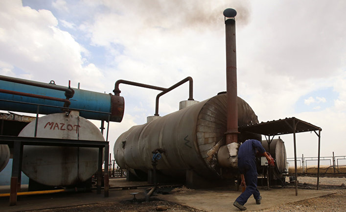 Нефтяное месторождение Рмейлане в северо-восточной провинции Хасаке в Сирии