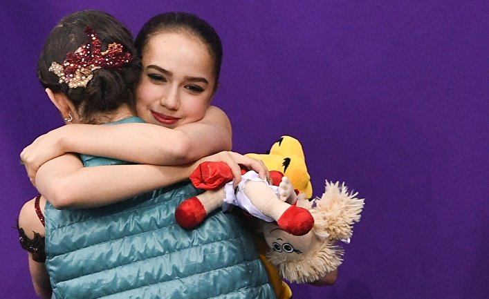 Евгения Медведева и Алина Загитова