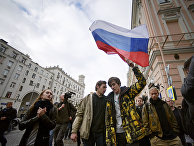 Участники во время несанкционированной акции на Тверской улице в Москве. 7 октября 2017 Участники во время несанкционированной акции на Тверской улице в Москве. 7 октября 2017