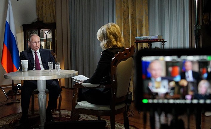 Президент РФ Владимир Путин дает интервью журналисту американского телеканала NBC Мегин Келли в Калининграде. 2 марта 2018