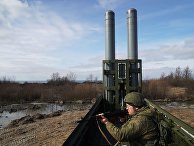 Военнослужащий во время тактических учений береговых ракетных войск Балтийского флота Военнослужащий во время тактических учений береговых ракетных войск Балтийского флота