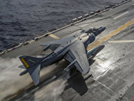 Взлет штурмовика AV-8B «Харриер» Взлет штурмовика AV-8B «Харриер»