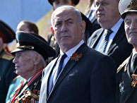 Президент РФ В.Путин и премьер-министр РФ Д.Медведев на военном параде в честь 73-й годовщины Победы в ВОВ Президент РФ В.Путин и премьер-министр РФ Д.Медведев на военном параде в честь 73-й годовщины Победы в ВОВ