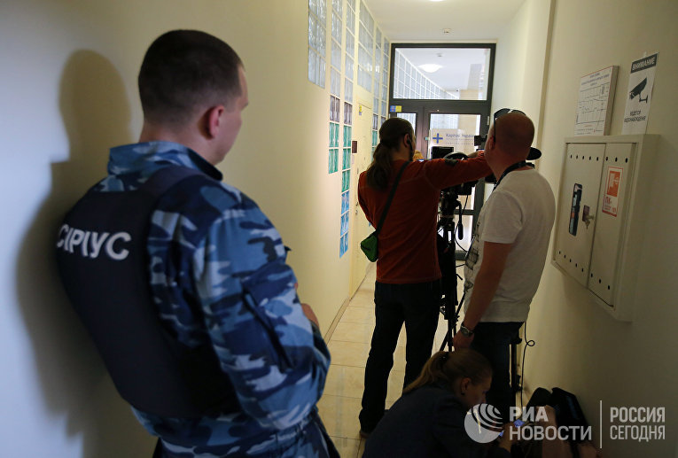 СБУ проводит обыск в офисе РИА Новости Украина СБУ проводит обыск в офисе РИА Новости Украина