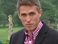 Richard Madeley cuts off Gavin Williamson after he repeatedly dodges question on Russia Richard Madeley cuts off Gavin Williamson after he repeatedly dodges question on Russia