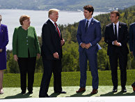 Лидеры стран во время саммита G-7 в Шарлевуа Лидеры стран во время саммита G-7 в Шарлевуа