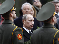 Глава правительства РФ Владимир Путин на памятной церемонии на центральной площадке мемориального комплекса «Катынь» Глава правительства РФ Владимир Путин на памятной церемонии на центральной площадке мемориального комплекса «Катынь»
