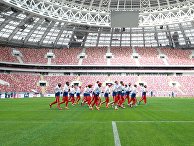 Игроки сборной России на тренировке Игроки сборной России на тренировке