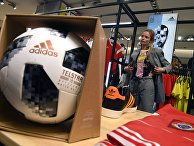 Открытие поп-ап-стора Adidas к ЧМ-2018 по футболу Открытие поп-ап-стора Adidas к ЧМ-2018 по футболу