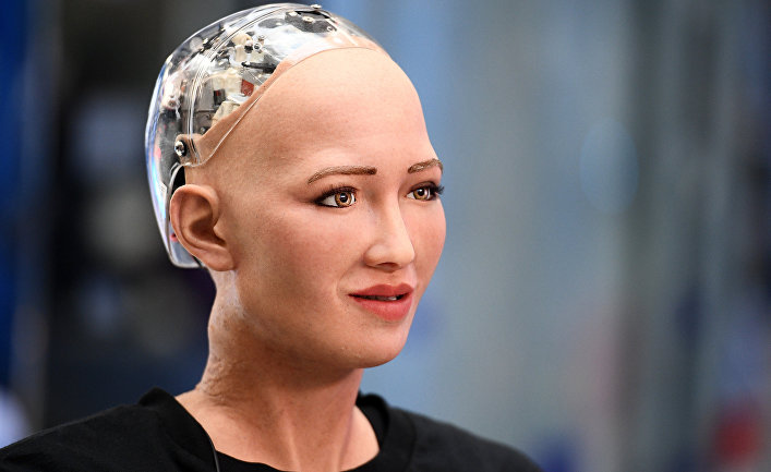 Человекоподобный робот София, разработанный специалистом фирмы Hanson Robotics Дэвидом Хэнсоном на международном форуме "Открытые инновации - 2017 " в Москве